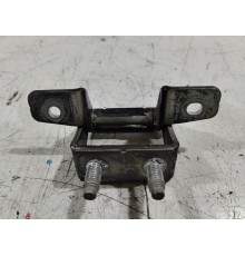 Петля крышки багажника правая