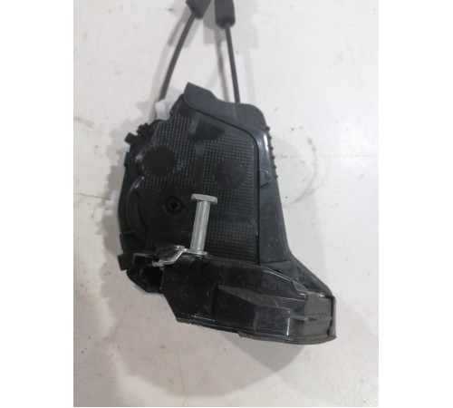 Замок двери задний левый