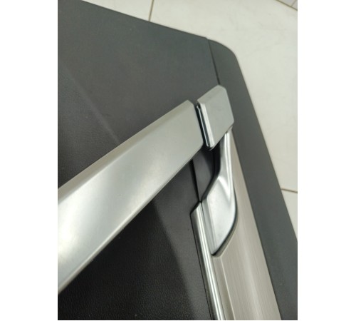 Обшивка двери задняя правая