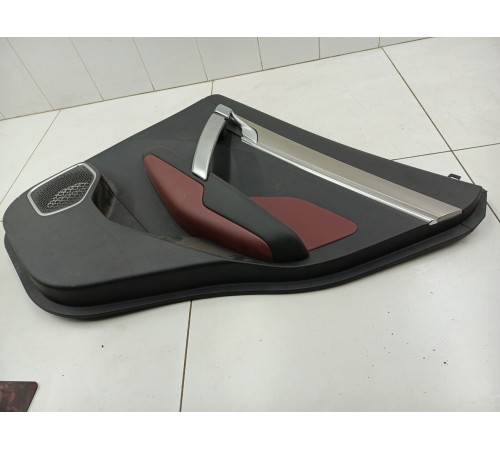 Обшивка двери задняя правая