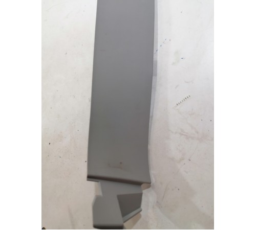 Накладка потолка правая задняя