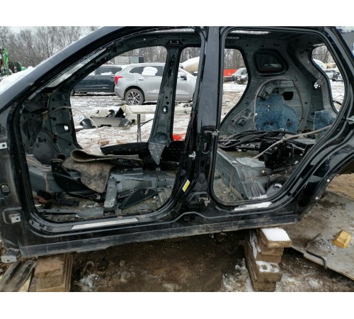 Порог левый с центральной стойкой