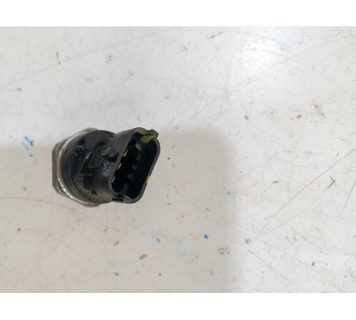 Датчик давления топлива