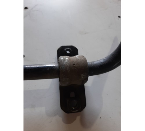 Стабилизатор передний