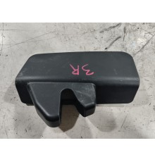 Накладка замка багажника правая