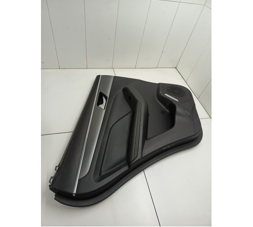 Обшивка двери задняя левая