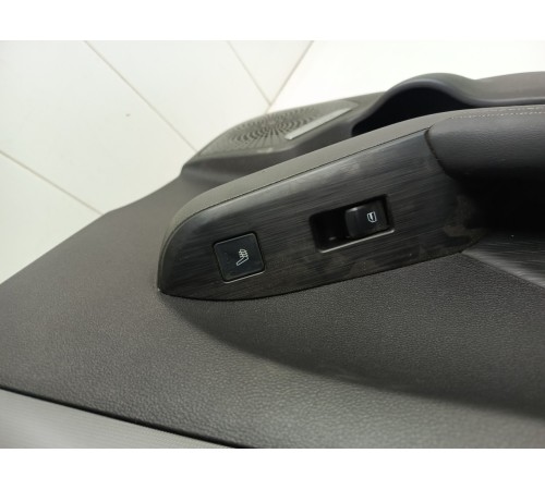 Обшивка двери задняя левая