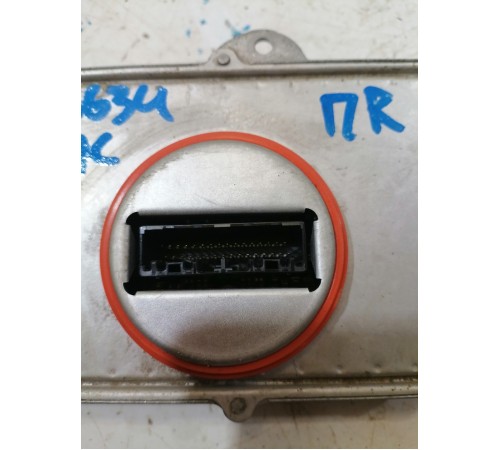 Блок розжига фар правый