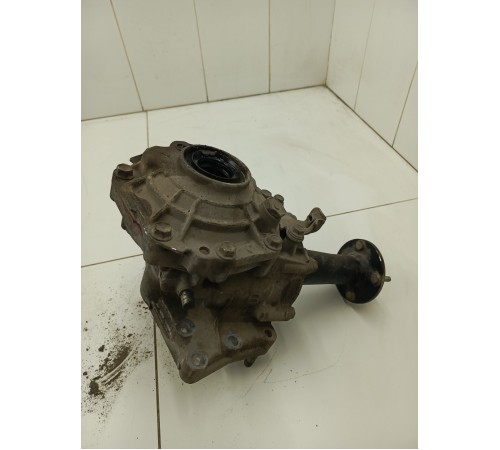 Редуктор передний