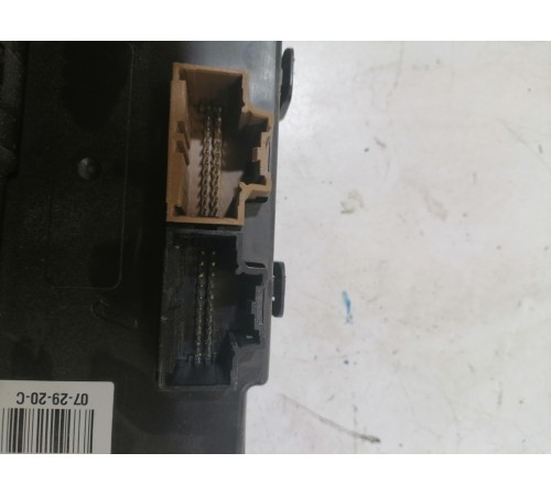 Блок управления сиденьем передний левый