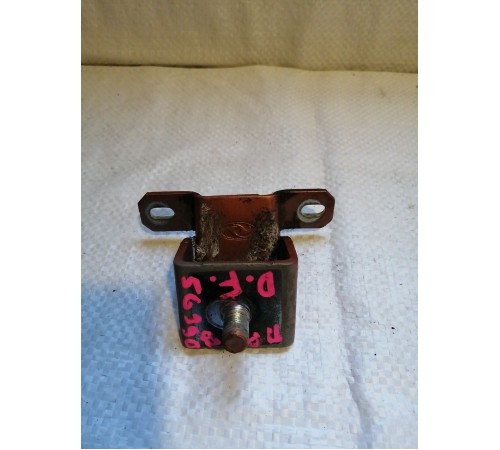 Петля двери/крышки багажника правая