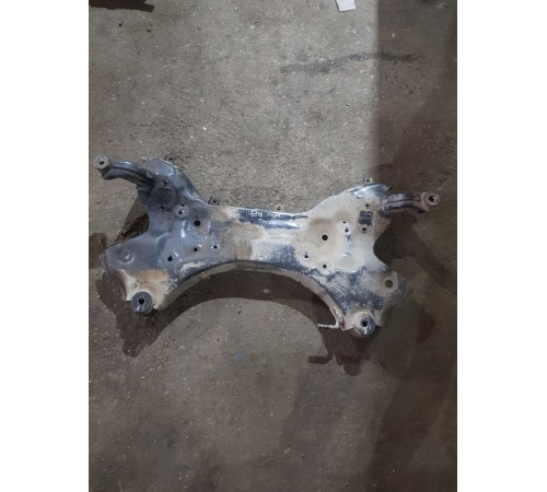 Балка подвески (подрамник) передняя