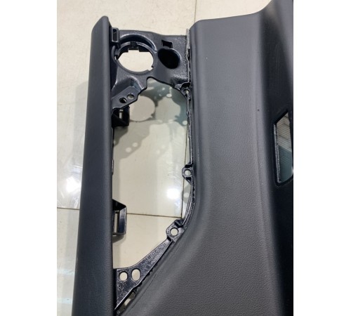 Обшивка двери (задняя, левая)