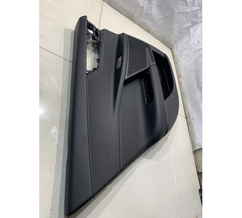 Обшивка двери (задняя, левая)