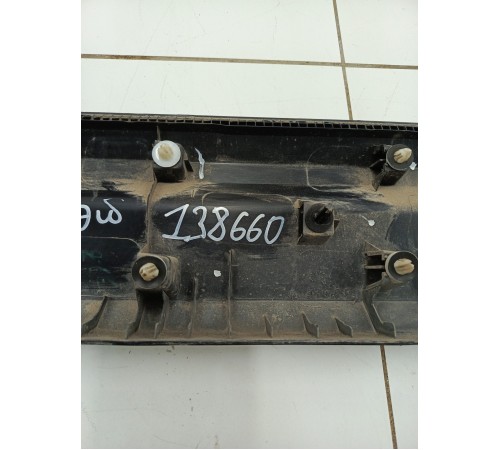 Накладка двери передняя правая