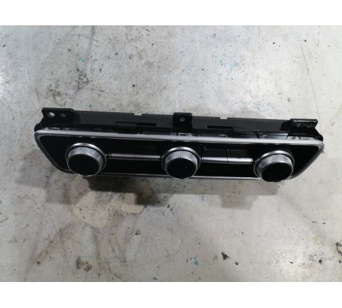 Блок управления климат контролем передний