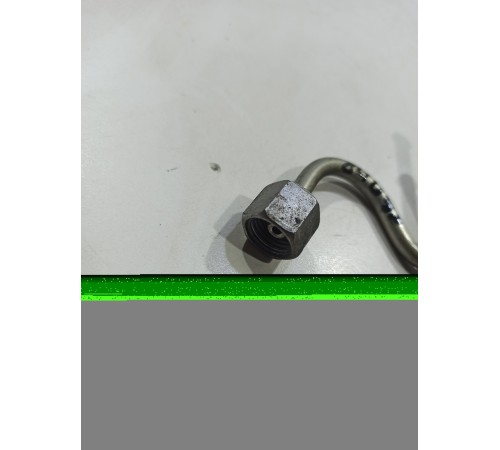 Трубка топливная