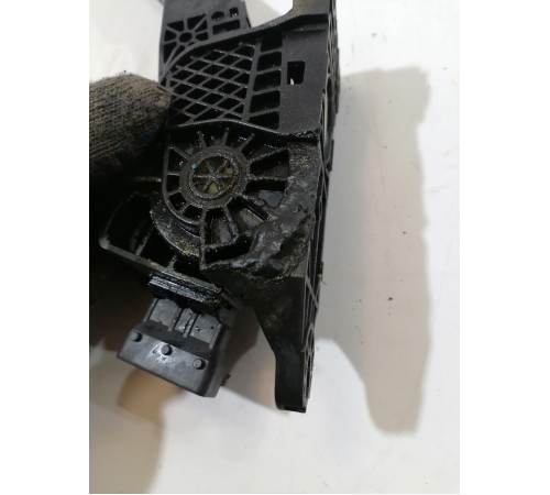 Педаль газа