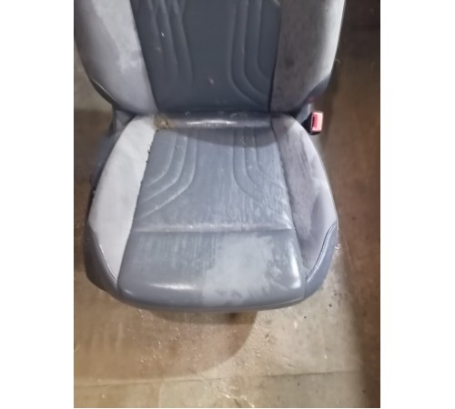 Сиденье переднее правое