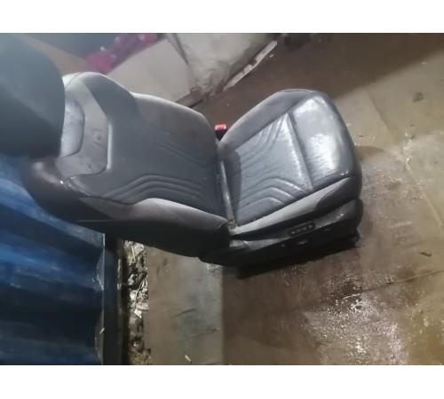 Сиденье переднее правое