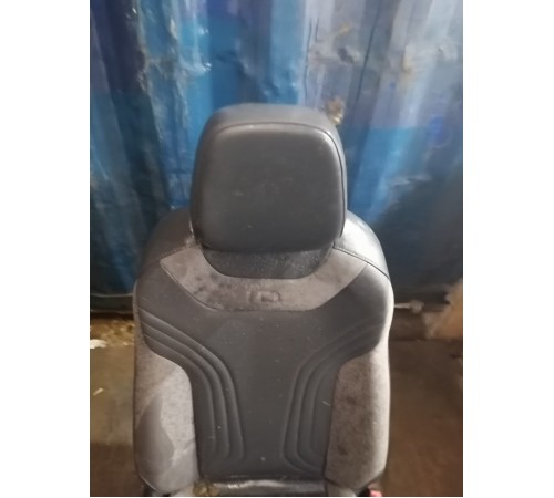 Сиденье переднее правое