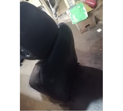 Сиденье переднее правое