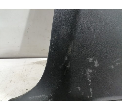 Обшивка стойки центральная правая