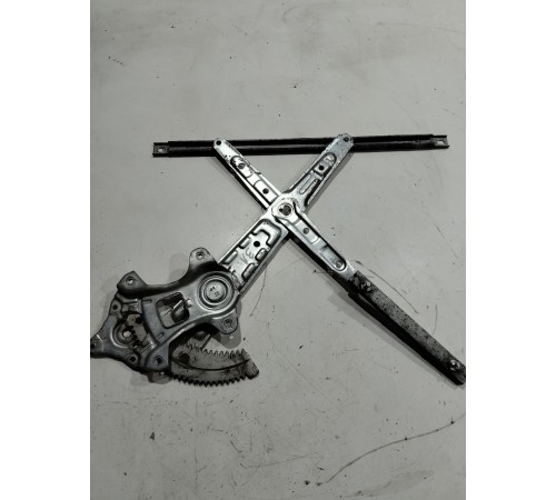 Стеклоподъемник (задний левый)