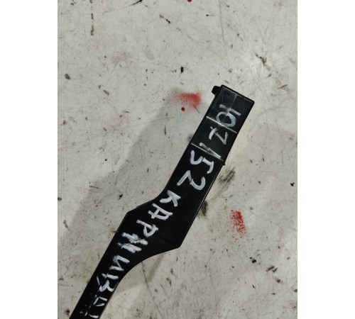 Кронштейн ручки двери передний правый внешний