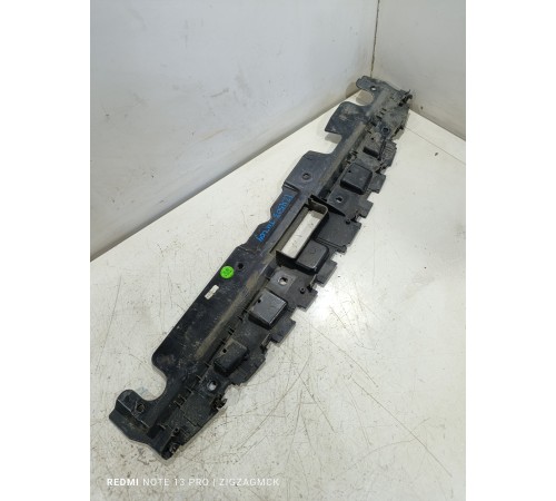 Накладка замка капота