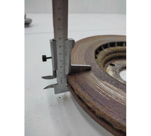 Диск тормозной передний левый