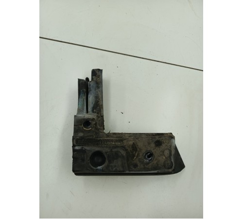 Уплотнитель капота правый