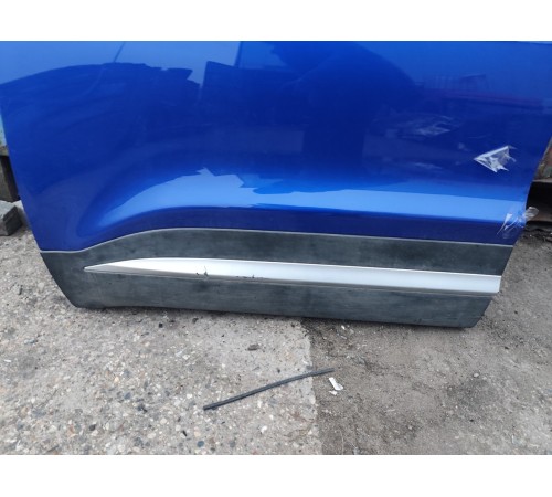 Дверь передняя левая