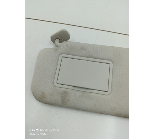 Козырек солнцезащитный левый