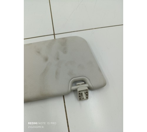 Козырек солнцезащитный левый