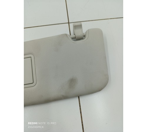 Козырек солнцезащитный левый