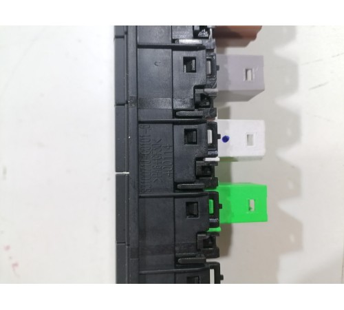 Блок кнопок многофункциональных центральной консоли