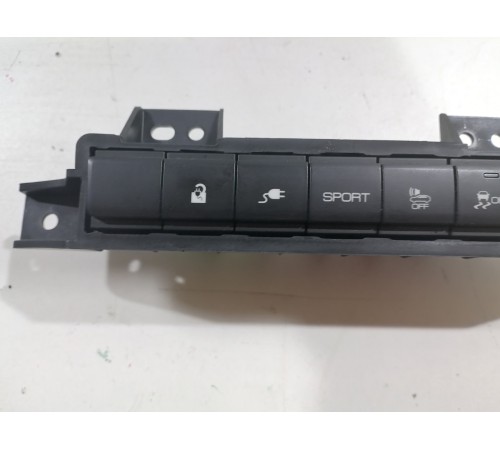 Блок кнопок многофункциональных центральной консоли