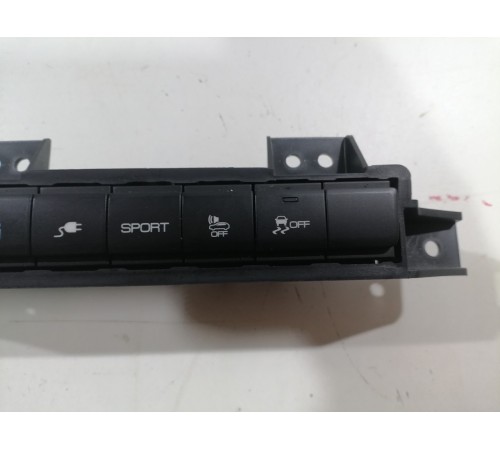 Блок кнопок многофункциональных центральной консоли