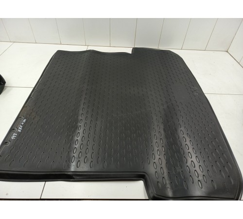 Коврик багажника