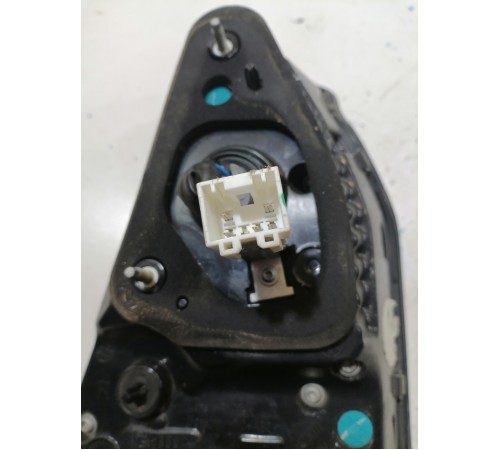 Фонарь задний правый