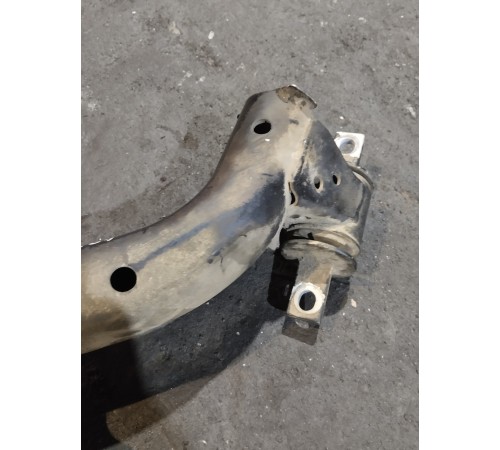 Рычаг подвески(задний правый)