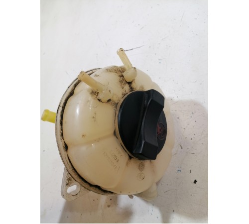 Бачок расширительный