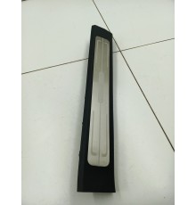 Накладка порога передняя левая