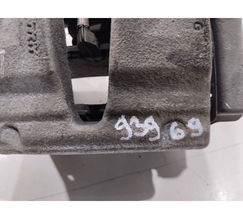 Суппорт(задний правый)