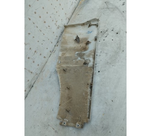 Накладка кабины передняя левая нижняя