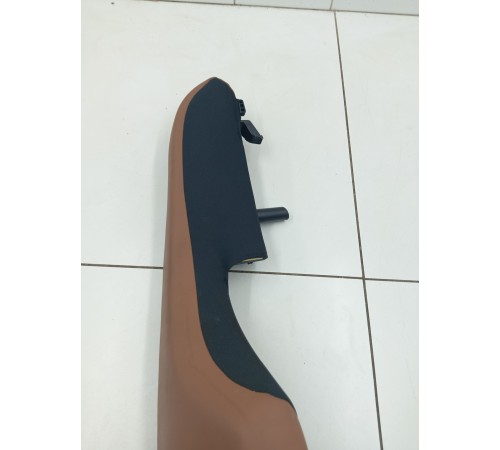 Боковина заднего ряда сиденья правая