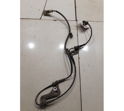 Датчик ABS(передний левый)