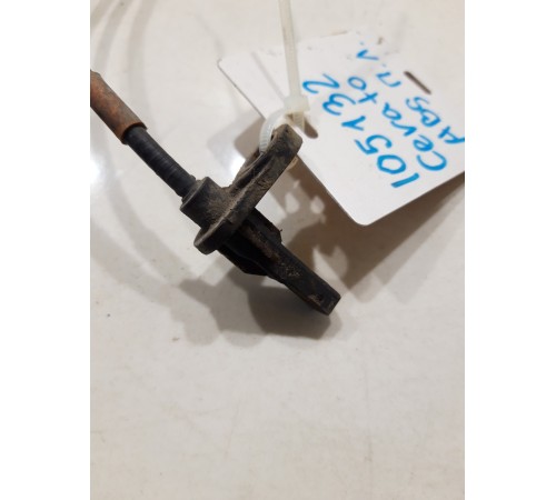 Датчик ABS(передний левый)