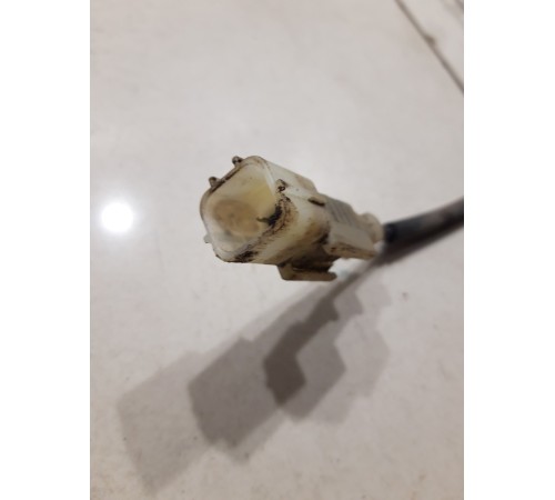 Датчик ABS(передний левый)